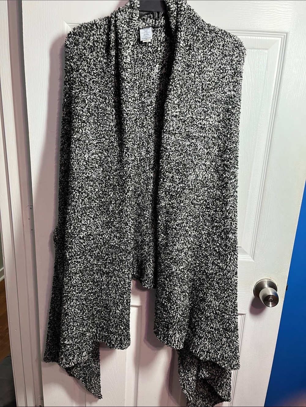 Cozy Open-Front Marled Cardigan Shrug - Black & White